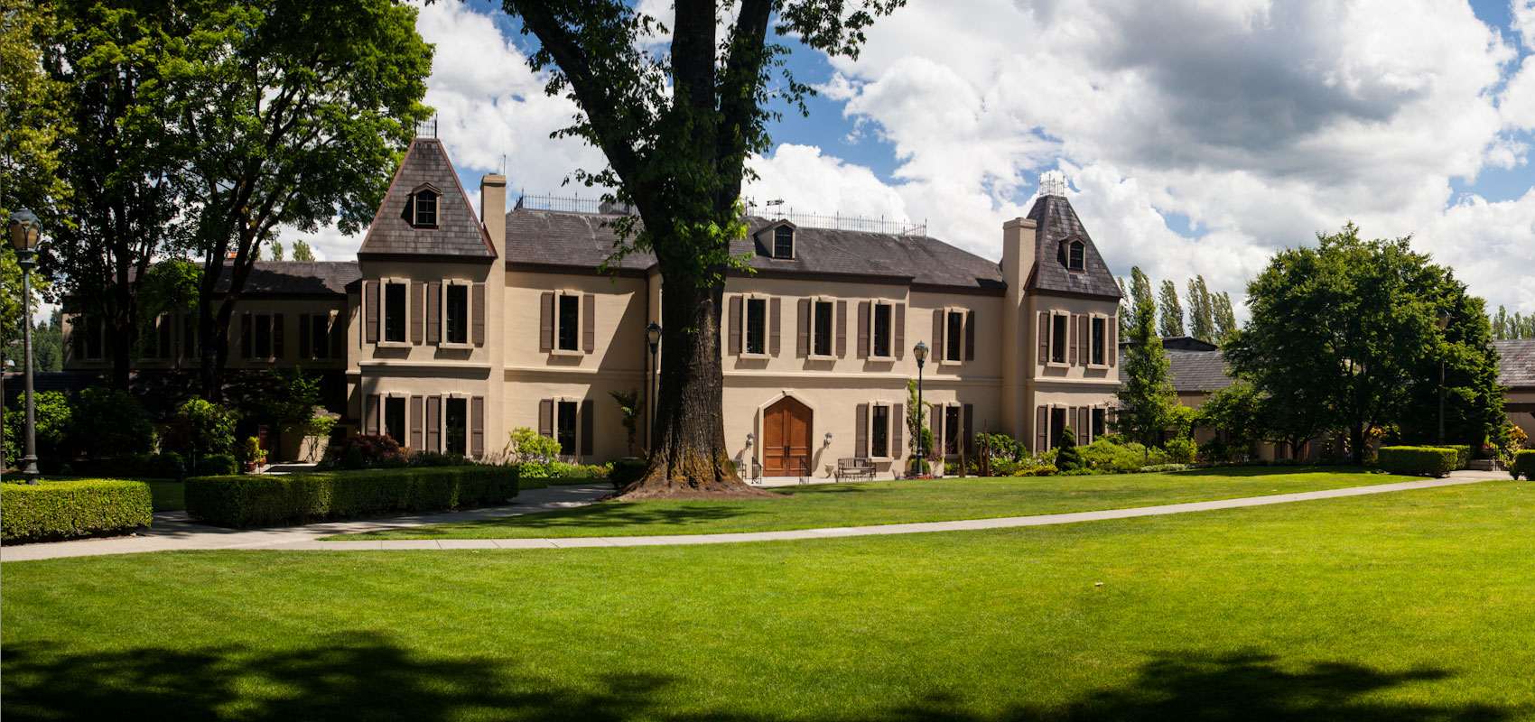 CHATEAU,cheval chateau ste. michelle